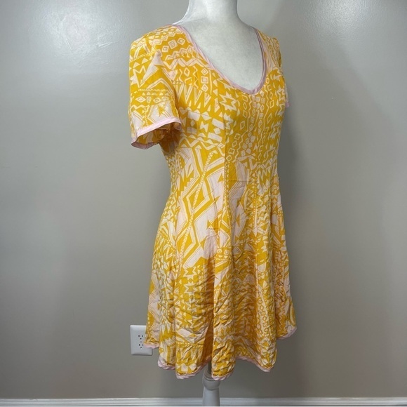 REVOLVE • LINE & DOT Yellow & White 100% Silk Side Tie Faux Wrap Dress - LARGE - Picture 8 of 11